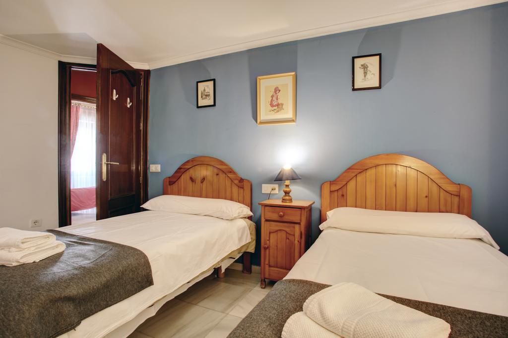 Holiday House Abul Beka Ronda Room photo